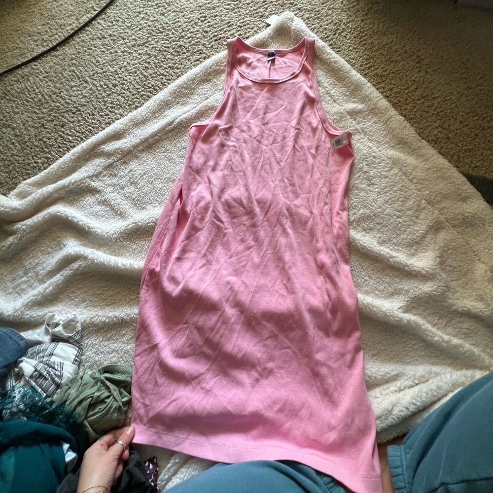 BNWT OLD NAVY BODY CON PINK DRESS - Picture 2 of 5